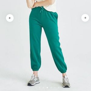 Richer Poorer Sweatpants In Evergreen